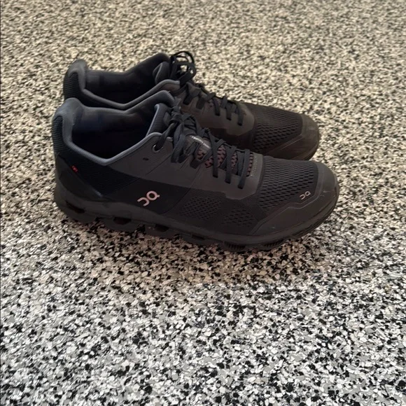 On Running Men's Charcoal Sneakers - Picture 4 of 4